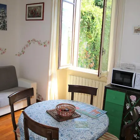 Apartment Appartamento Mughetto In Villa Marchello Brunate